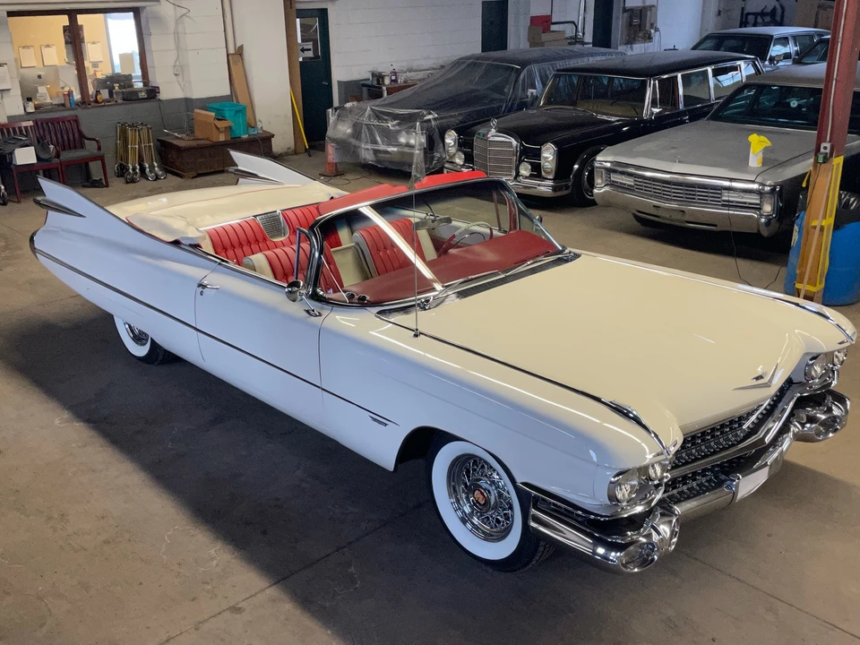 1959 Cadillac Series 62 5th Gen - Image 14 of 31