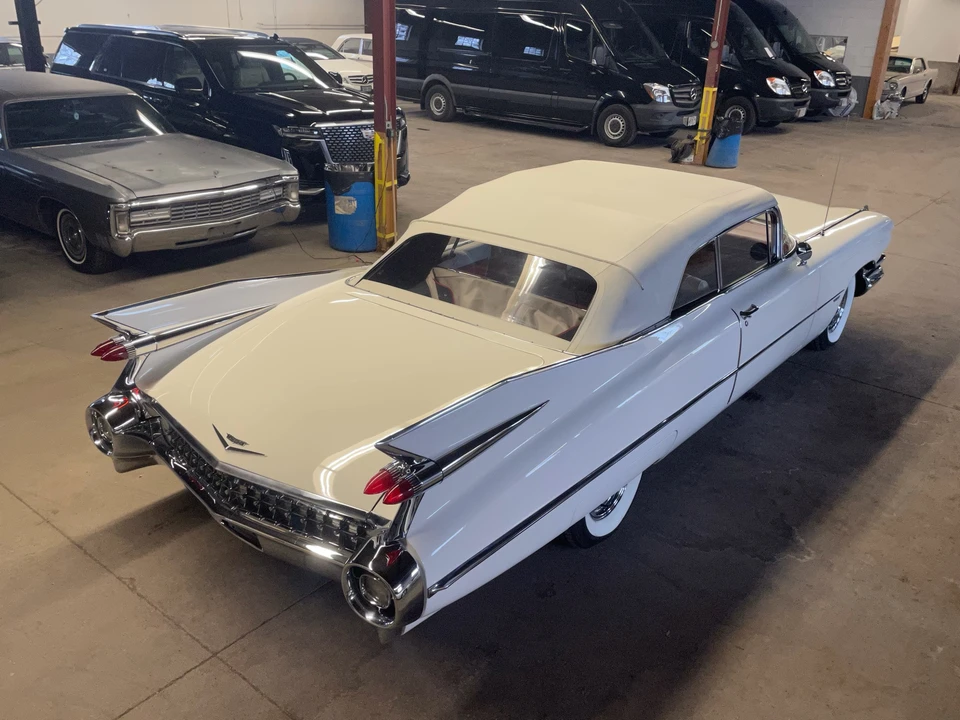 1959 Cadillac Series 62 5th Gen - Image 11 of 31