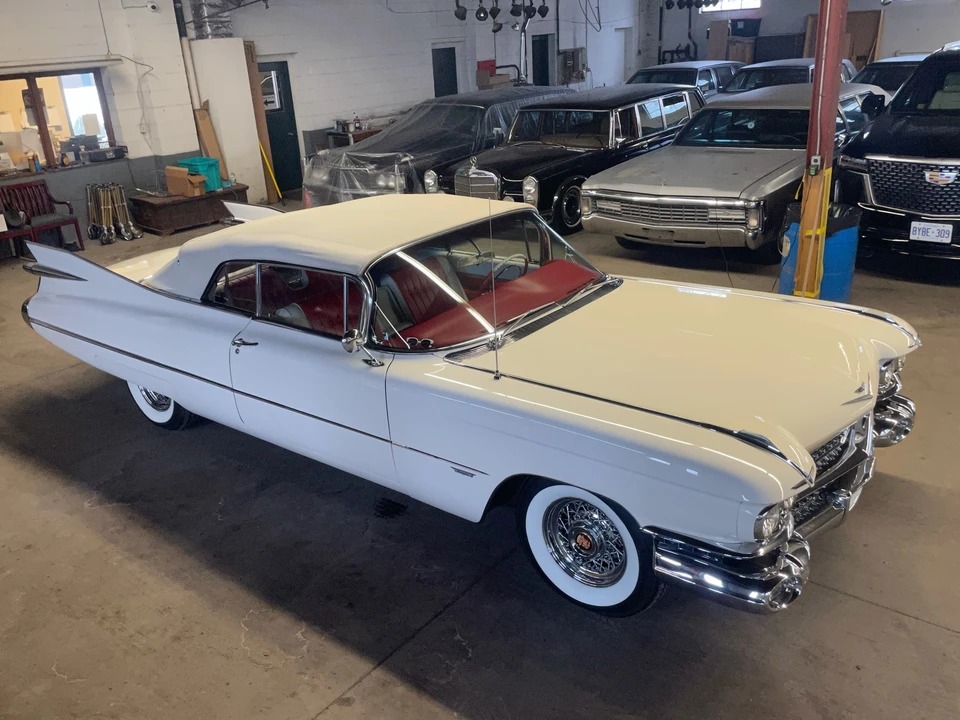 1959 Cadillac Series 62 5th Gen - Image 15 of 31
