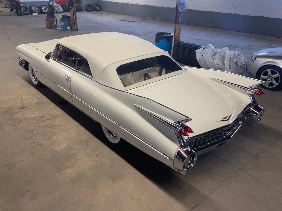 1959 Cadillac Series 62 5th Gen - Image 9 of 31