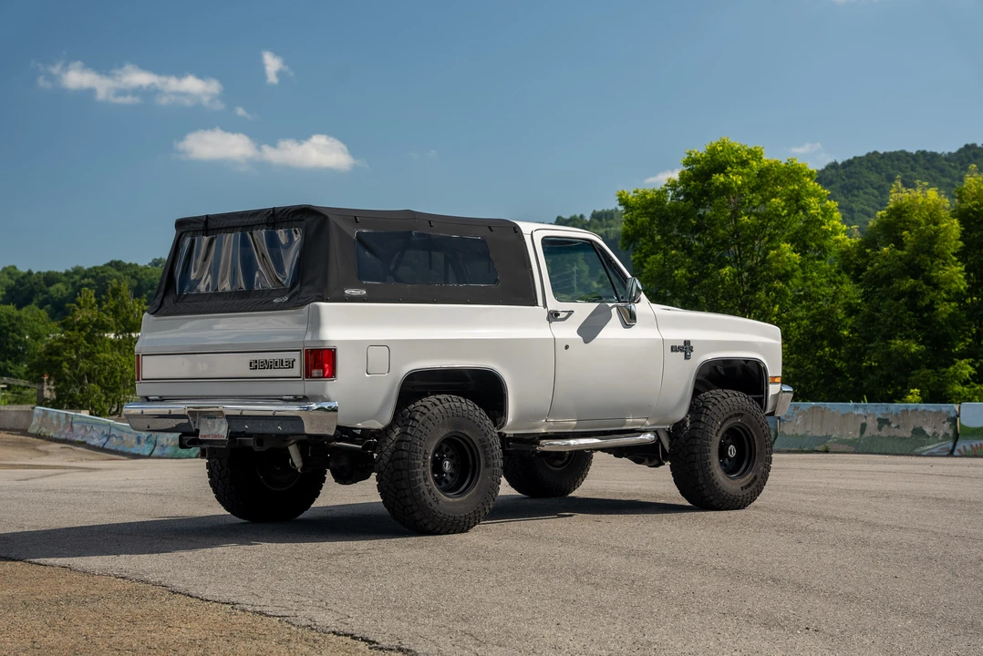 1985 Chevrolet Blazer - Image 11 of 31