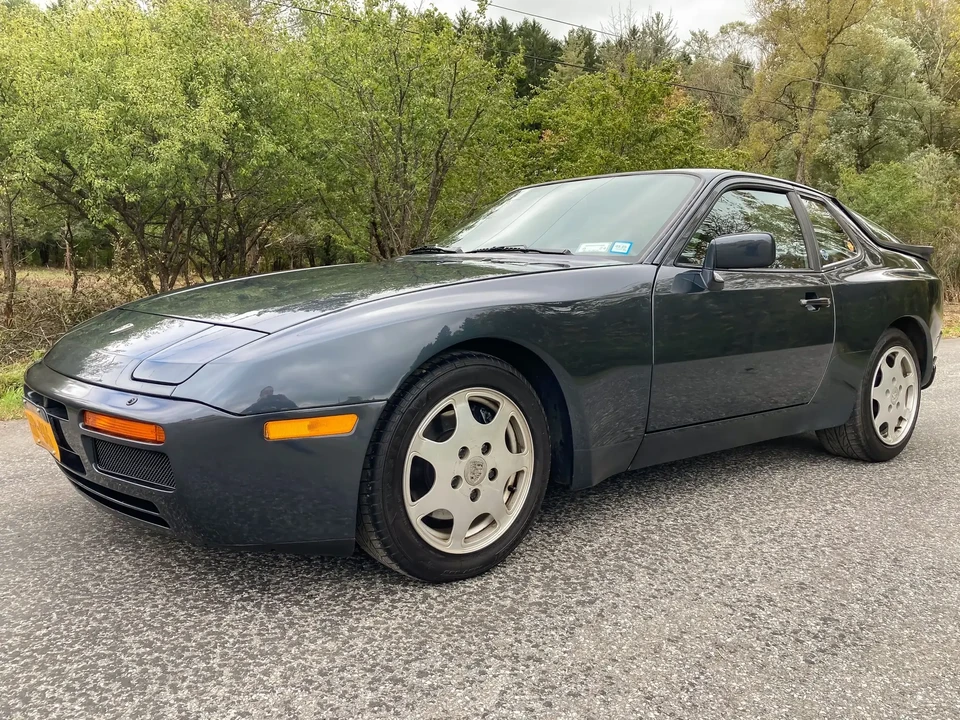 1988 Porsche 944 - Image 4 of 6