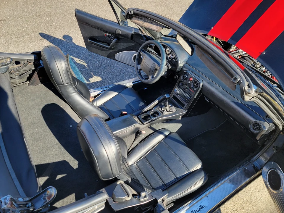 1993 Mazda NA MX-5 Miata - Image 29 of 31