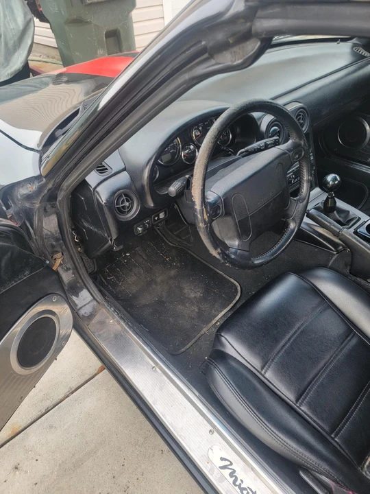 1993 Mazda NA MX-5 Miata - Image 25 of 31
