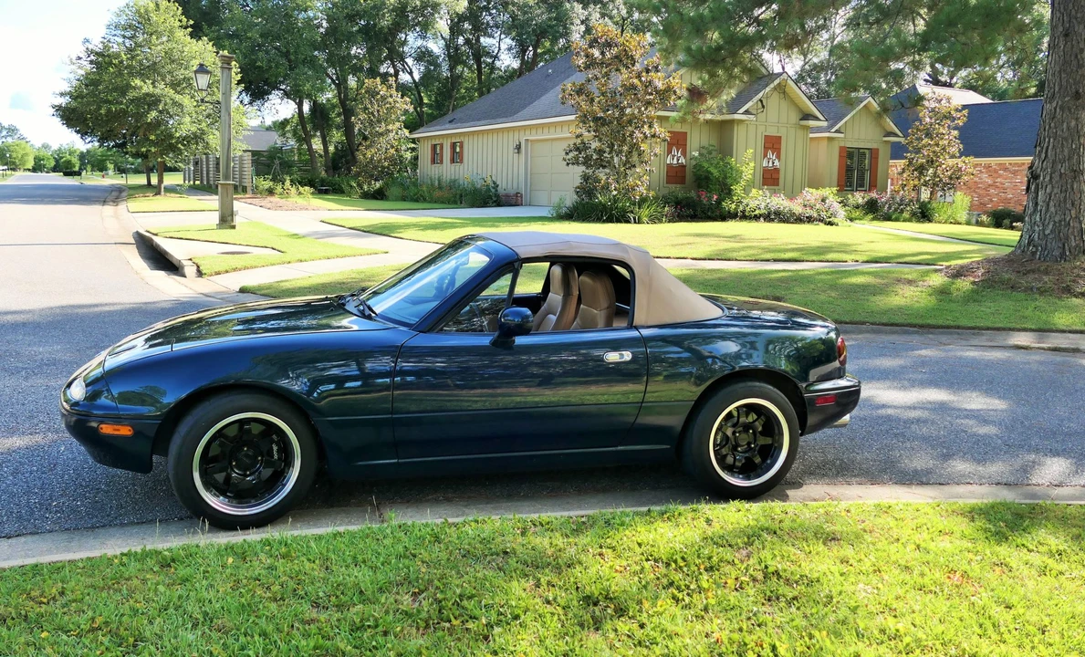 1996 Mazda NA MX-5 Miata - Image 2 of 31