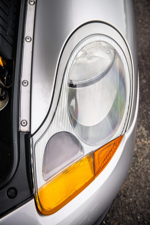 1999 Porsche 996 Carrera - Image 26 of 31