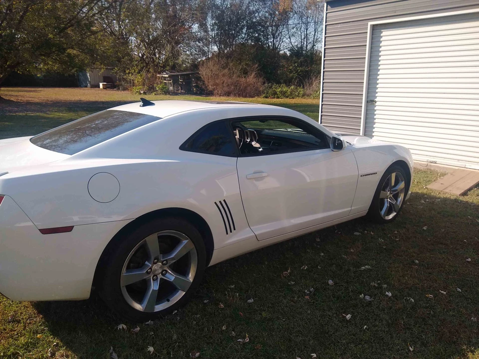 2011 Chevrolet Camaro 5th Gen - Image 9 of 31