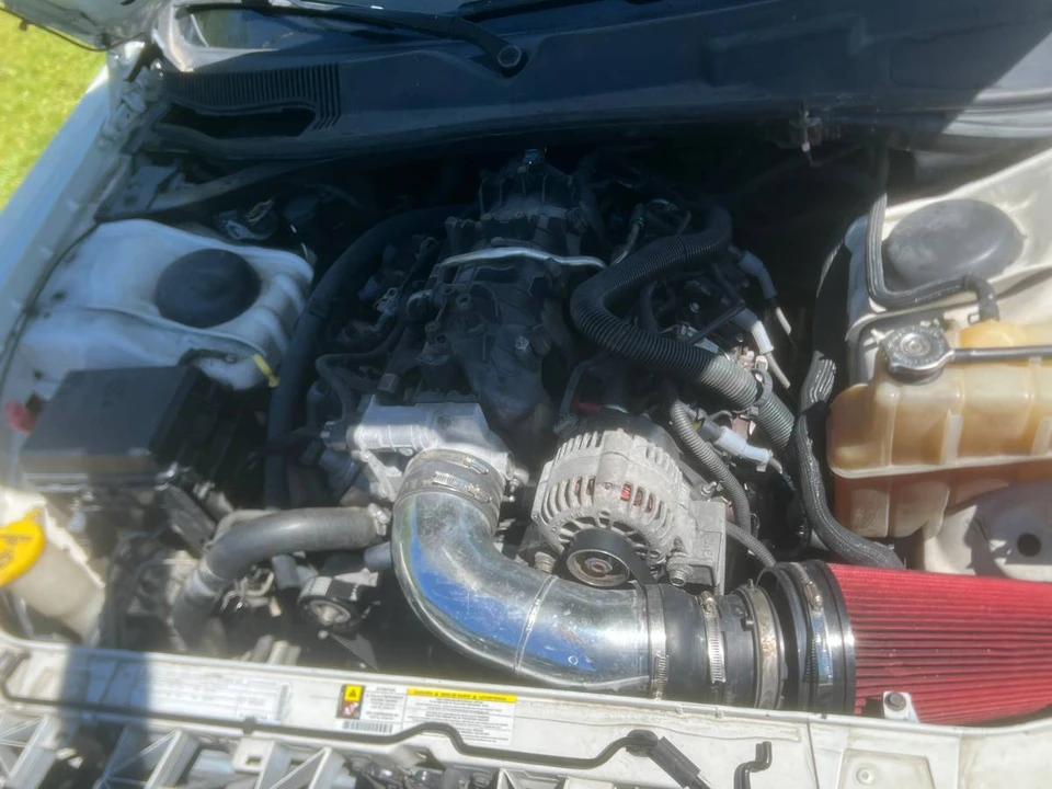 2009 Dodge Challenger 3rd Gen - Image 7 of 12