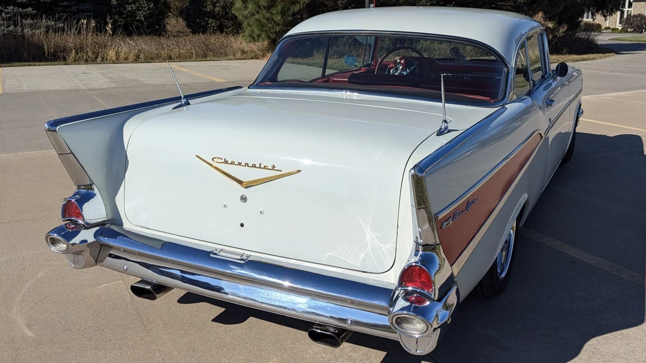 1957 Chevrolet Tri-Five Bel Air 2-Door Hardtop & Coupe - Image 12 of 31