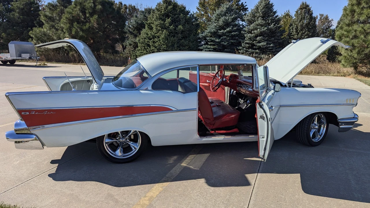 1957 Chevrolet Tri-Five Bel Air 2-Door Hardtop & Coupe - Image 31 of 31