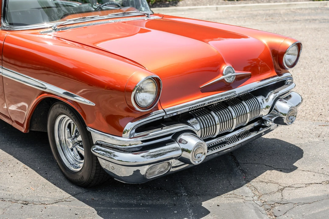1957 Pontiac Chieftain - Image 13 of 31