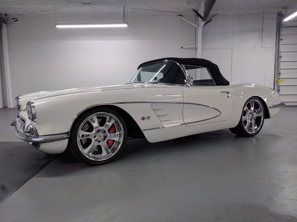 1960 Chevrolet Corvette C1 - Image 2 of 31