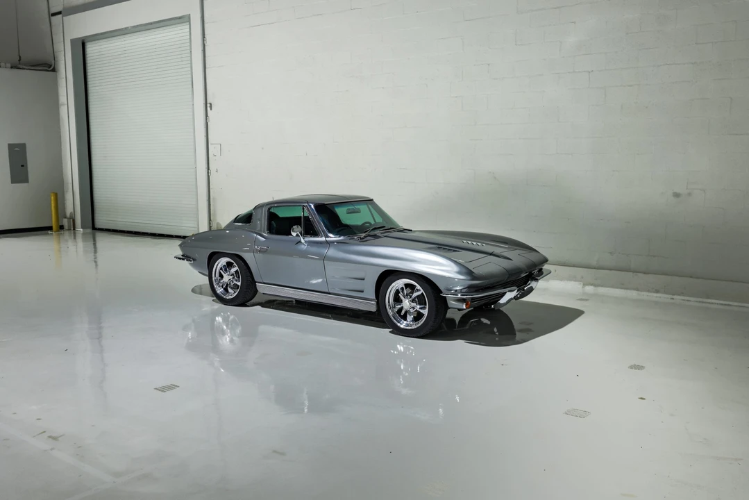 1963 Chevrolet Corvette C2 - Image 19 of 31