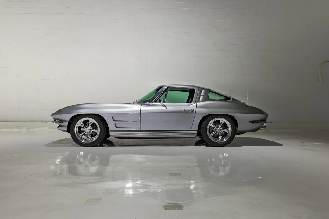 1963 Chevrolet Corvette C2 - Image 8 of 31