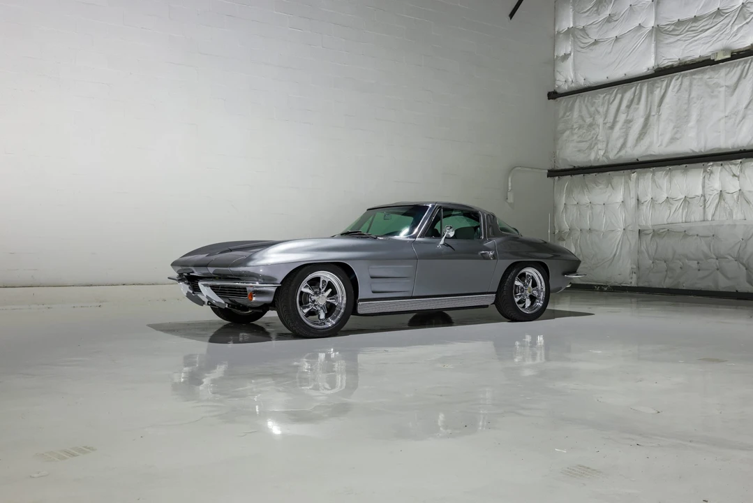 1963 Chevrolet Corvette C2 - Image 6 of 31