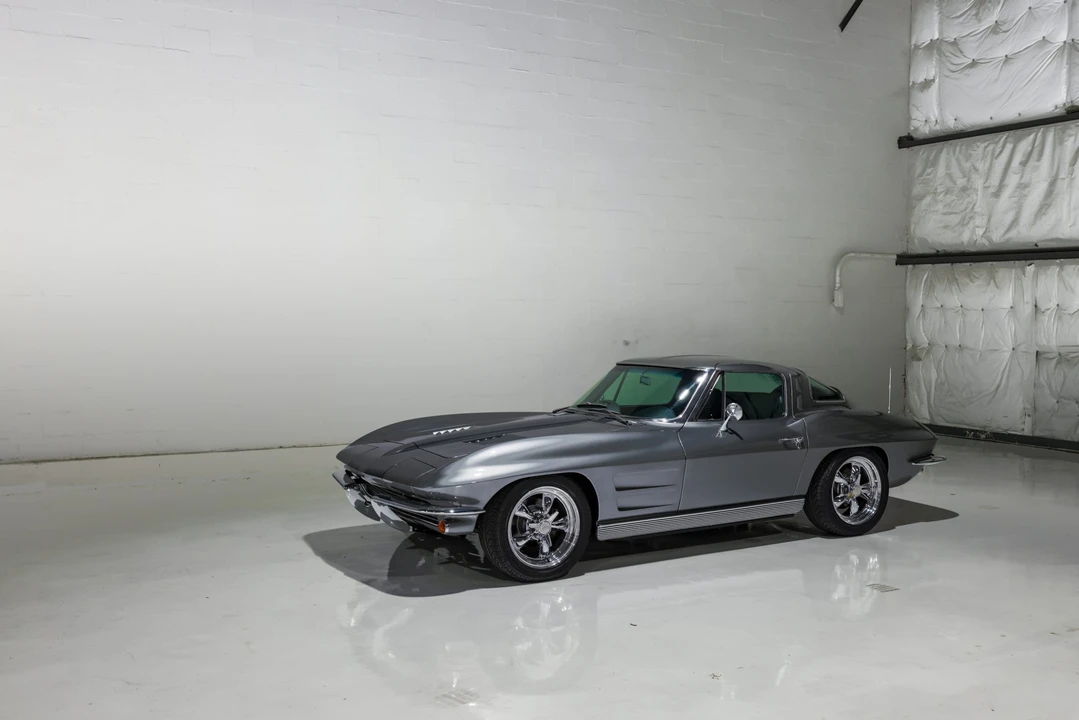 1963 Chevrolet Corvette C2 - Image 5 of 31