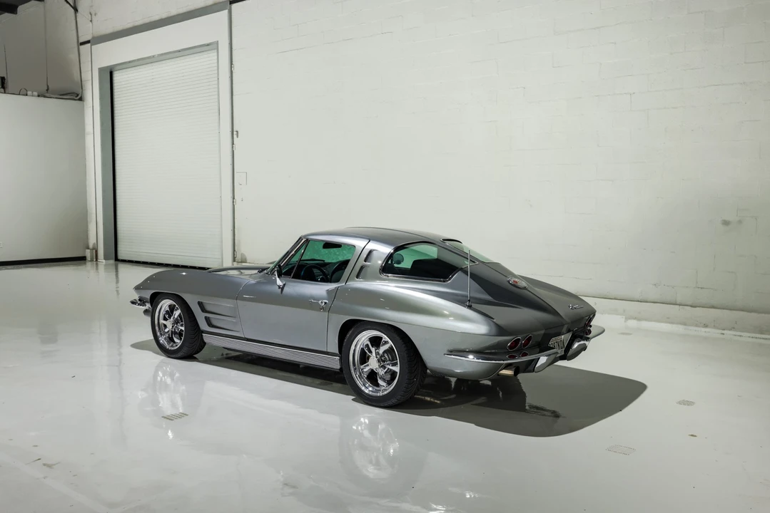 1963 Chevrolet Corvette C2 - Image 10 of 31