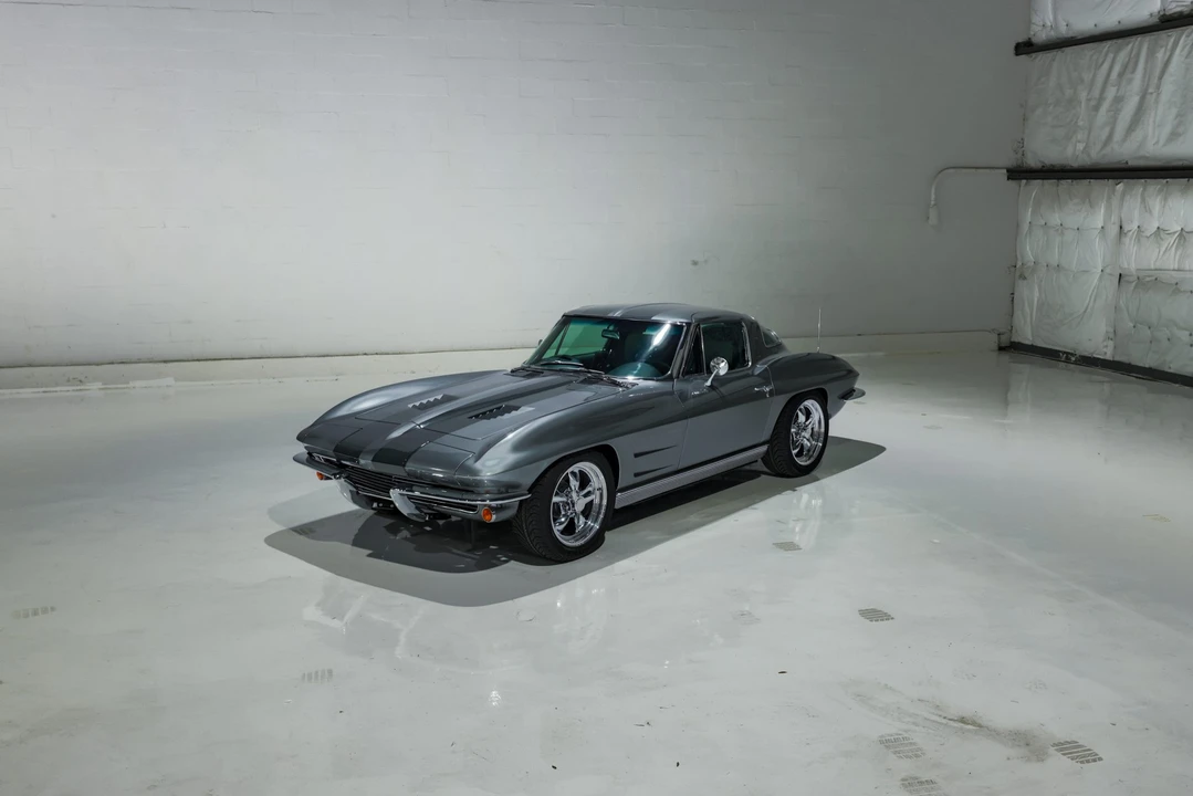 1963 Chevrolet Corvette C2 - Image 3 of 31
