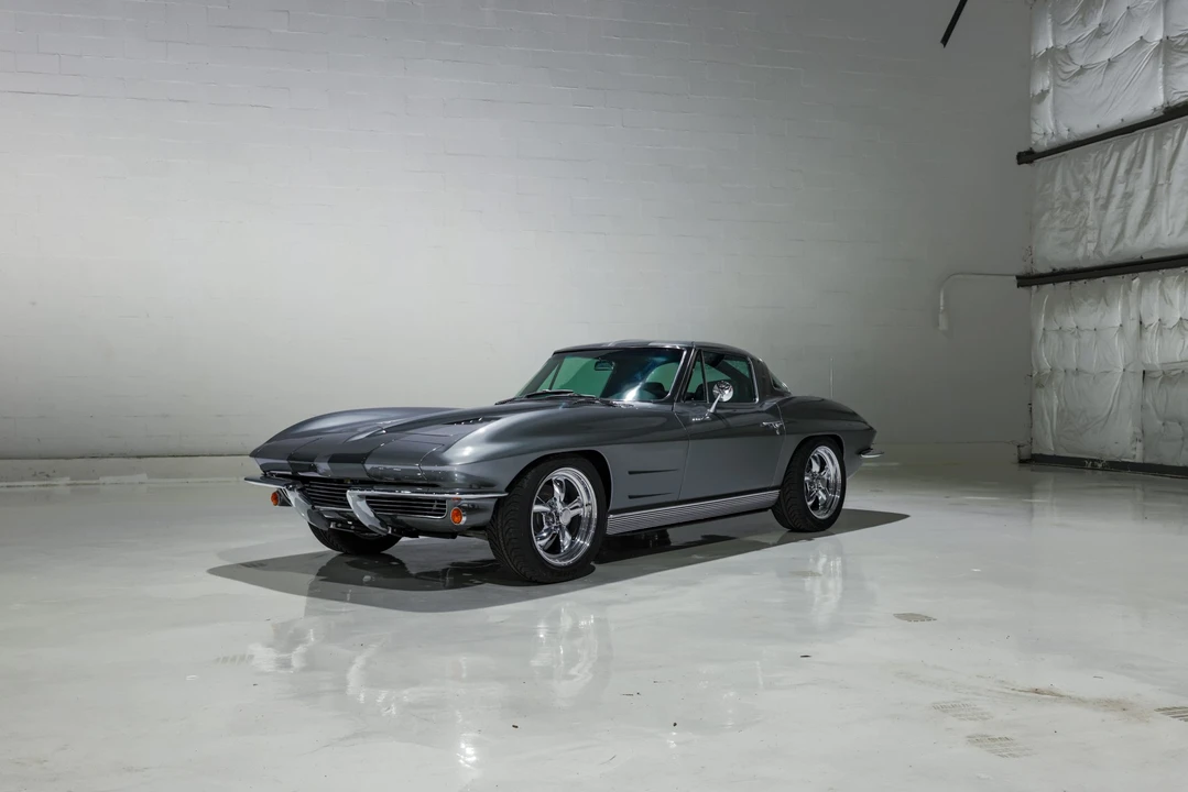 1963 Chevrolet Corvette C2 - Image 2 of 31