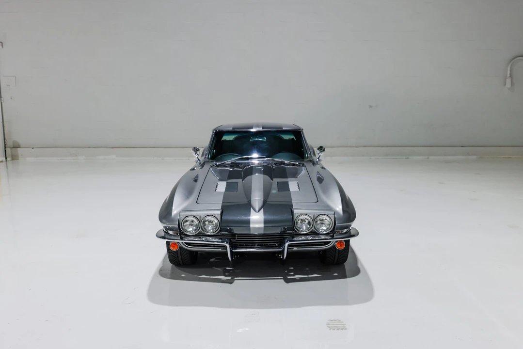1963 Chevrolet Corvette C2 - Image 22 of 31