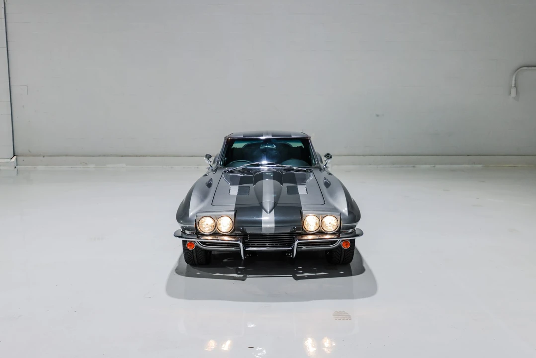 1963 Chevrolet Corvette C2 - Image 29 of 31