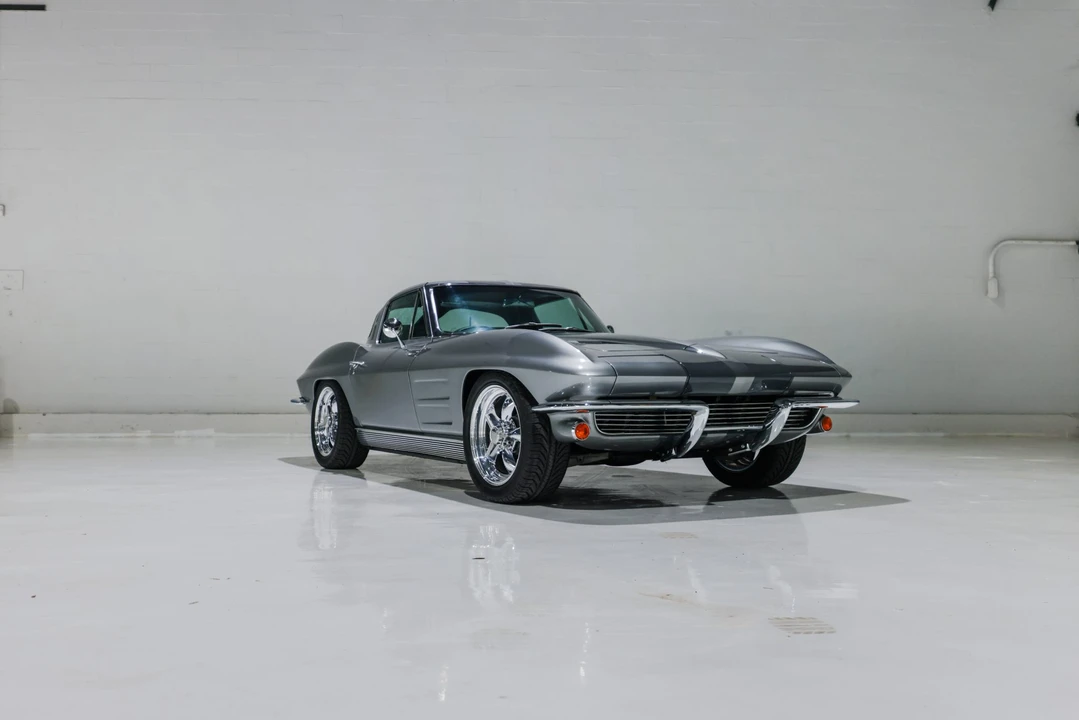 1963 Chevrolet Corvette C2 - Image 20 of 31