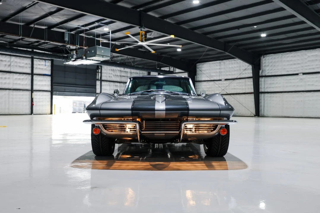 1963 Chevrolet Corvette C2 - Image 24 of 31