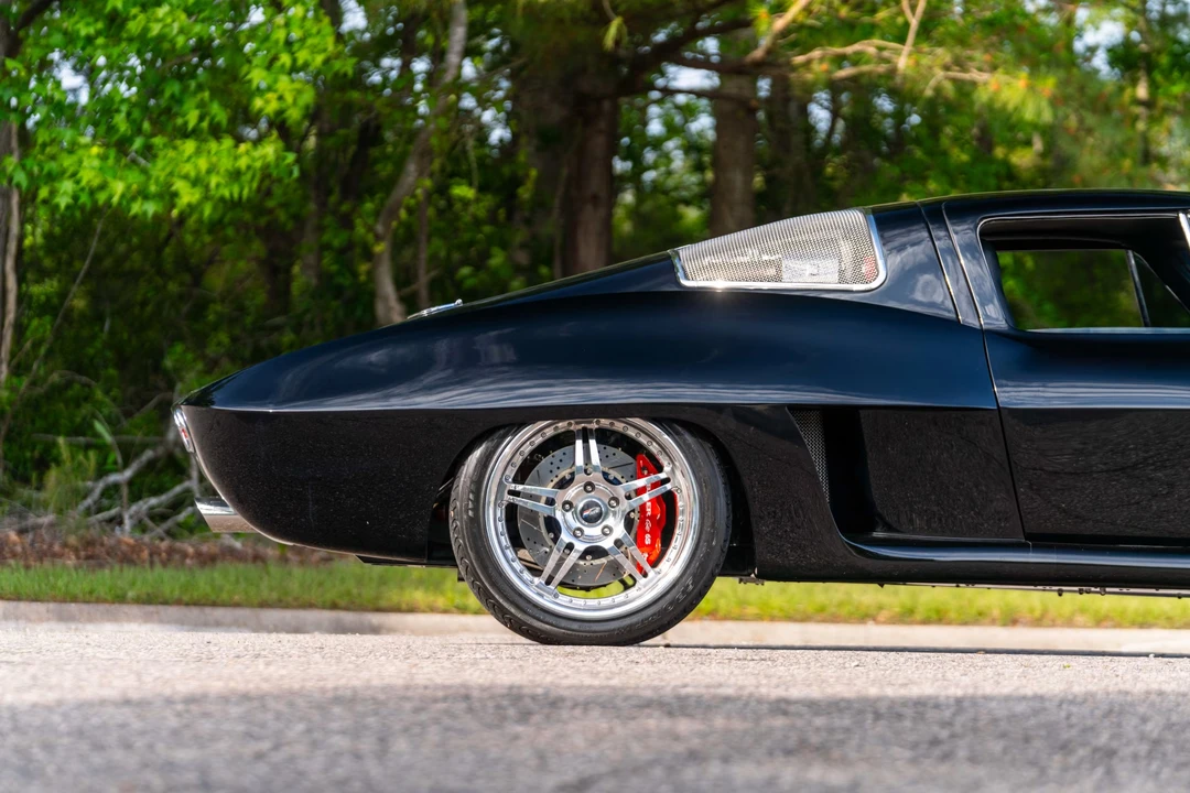 1963 Chevrolet Corvette C2 - Image 11 of 31