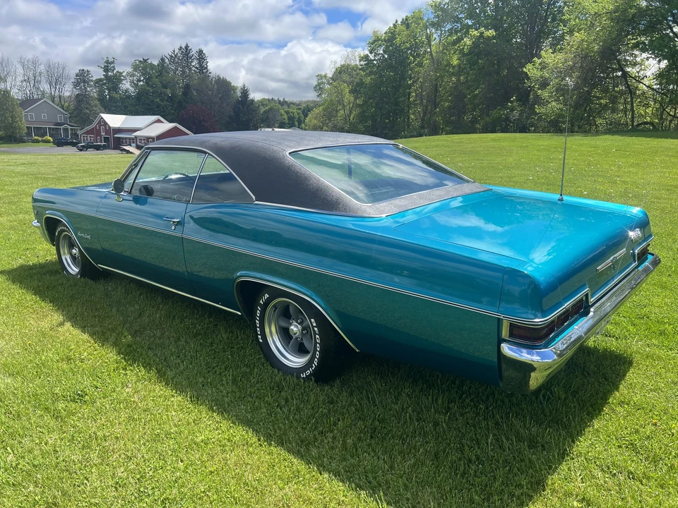 1966 Chevrolet Impala SS 4th Gen - Image 9 of 31