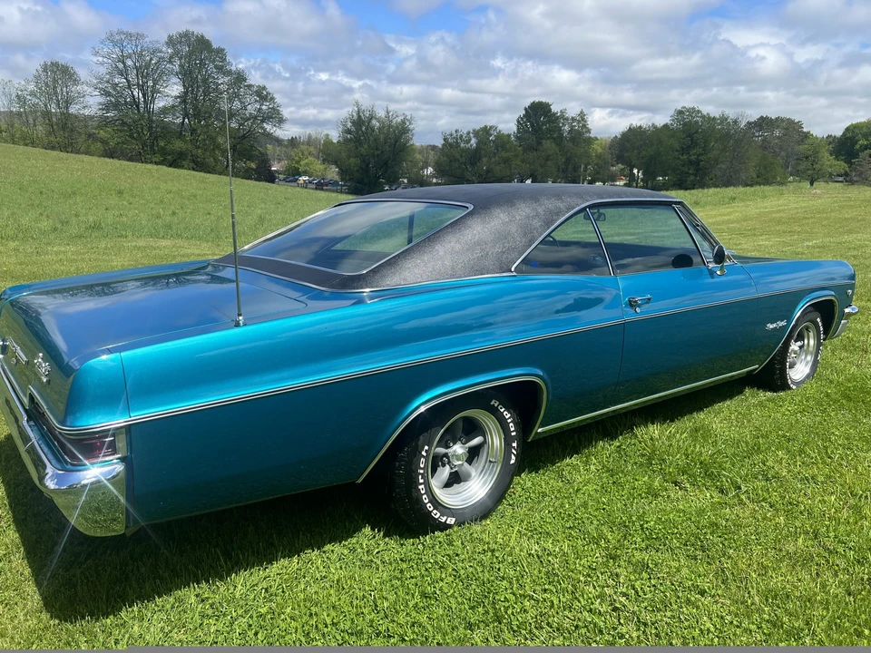 1966 Chevrolet Impala SS 4th Gen - Image 13 of 31