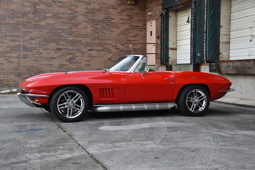 1967 Chevrolet Corvette C2 - Image 19 of 31