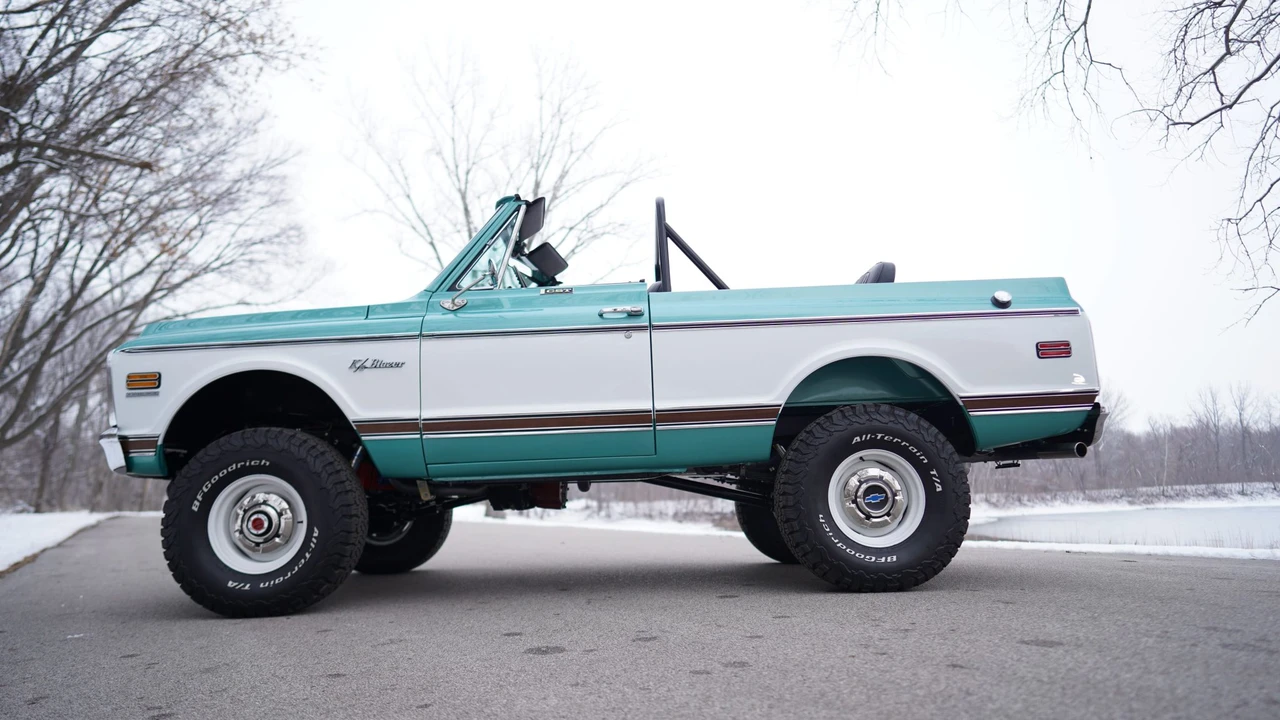 1969 Chevrolet K5 Blazer 1st Gen - Image 15 of 31