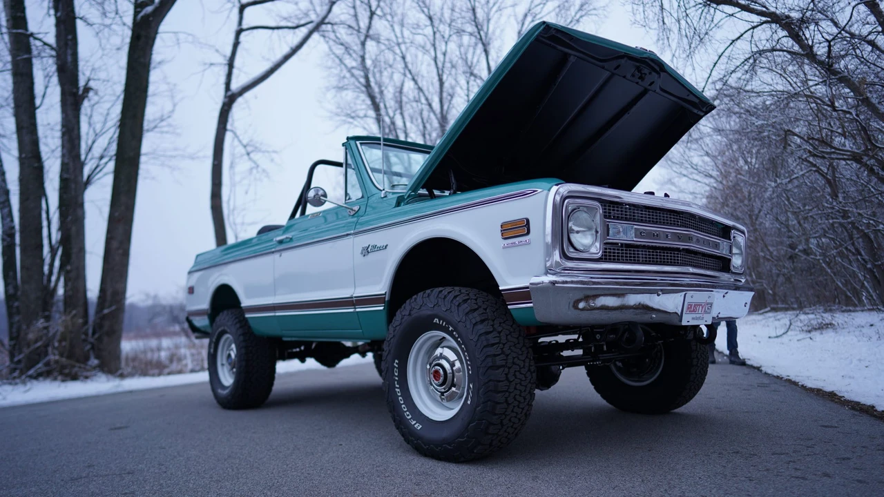 1969 Chevrolet K5 Blazer 1st Gen - Image 17 of 31