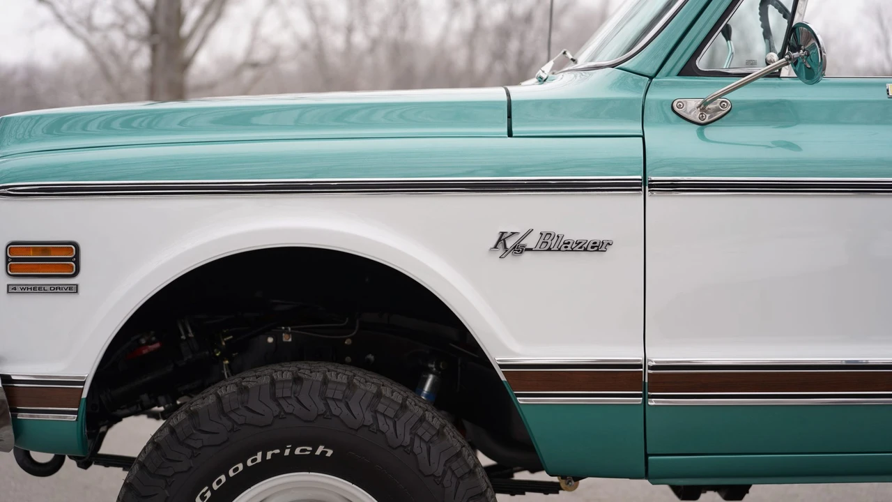 1969 Chevrolet K5 Blazer 1st Gen - Image 30 of 31