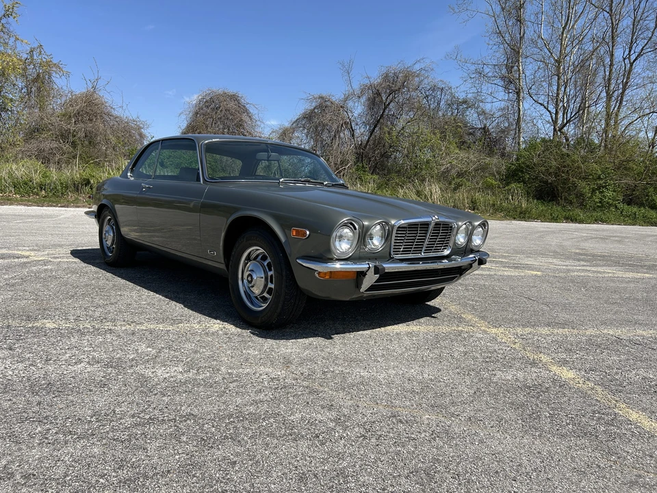 1976 Jaguar XJ Coupe - Image 25 of 31
