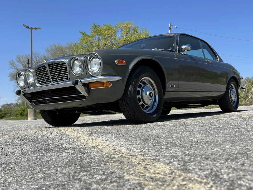 1976 Jaguar XJ Coupe - Image 16 of 31