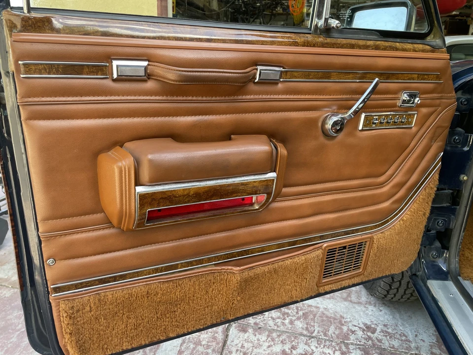 1984 Jeep SJ Grand Wagoneer - Image 28 of 31
