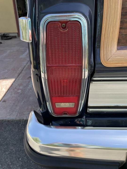 1984 Jeep SJ Grand Wagoneer - Image 14 of 31