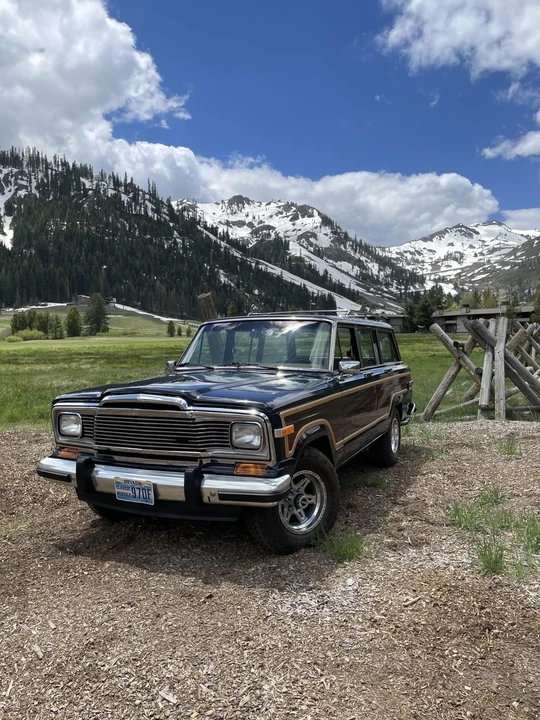 1984 Jeep SJ Grand Wagoneer - Image 2 of 31