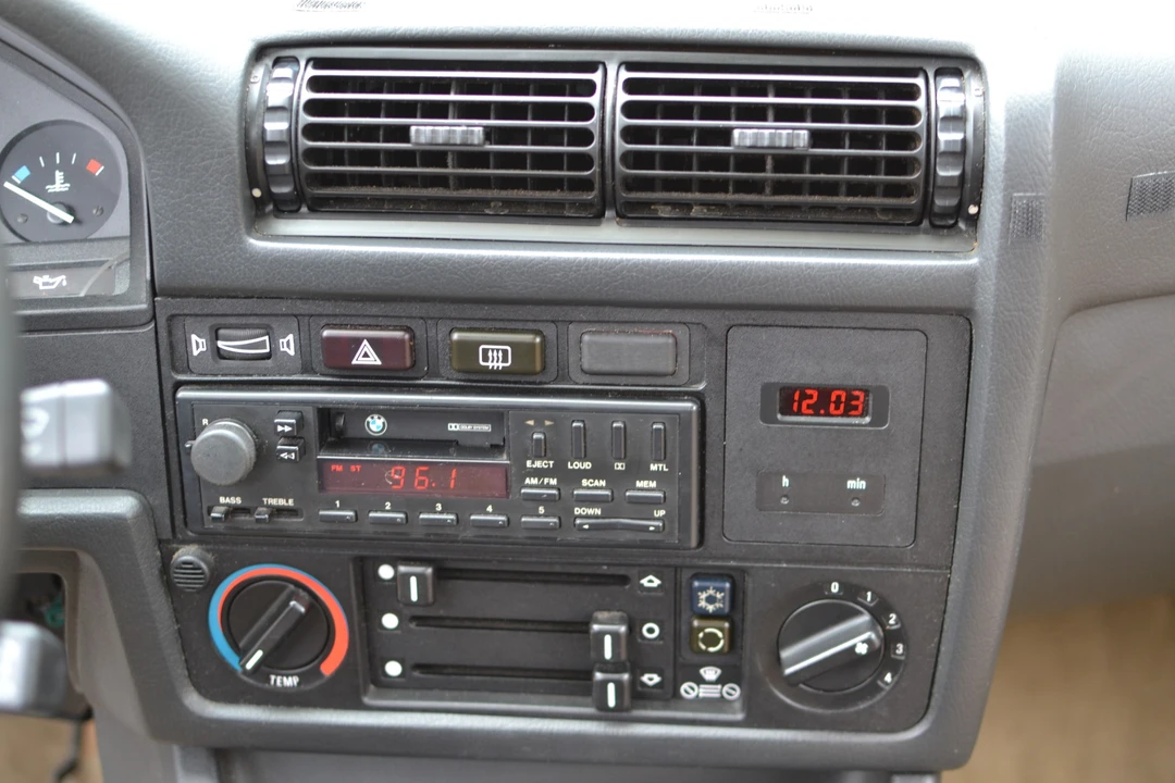 1985 BMW E30 3 Series - Image 29 of 31