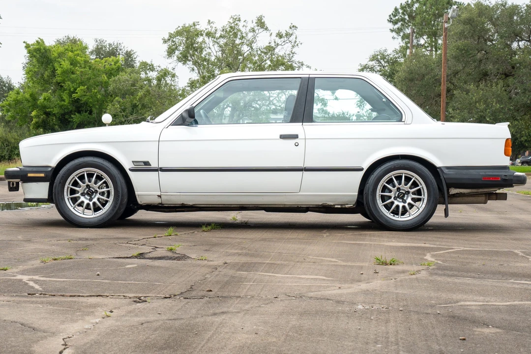 1986 BMW E30 3 Series - Image 2 of 31
