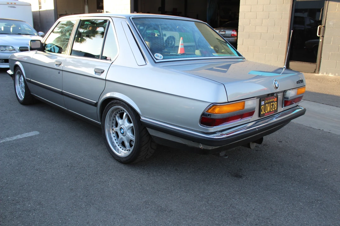 1987 BMW E28 5 Series - Image 7 of 31