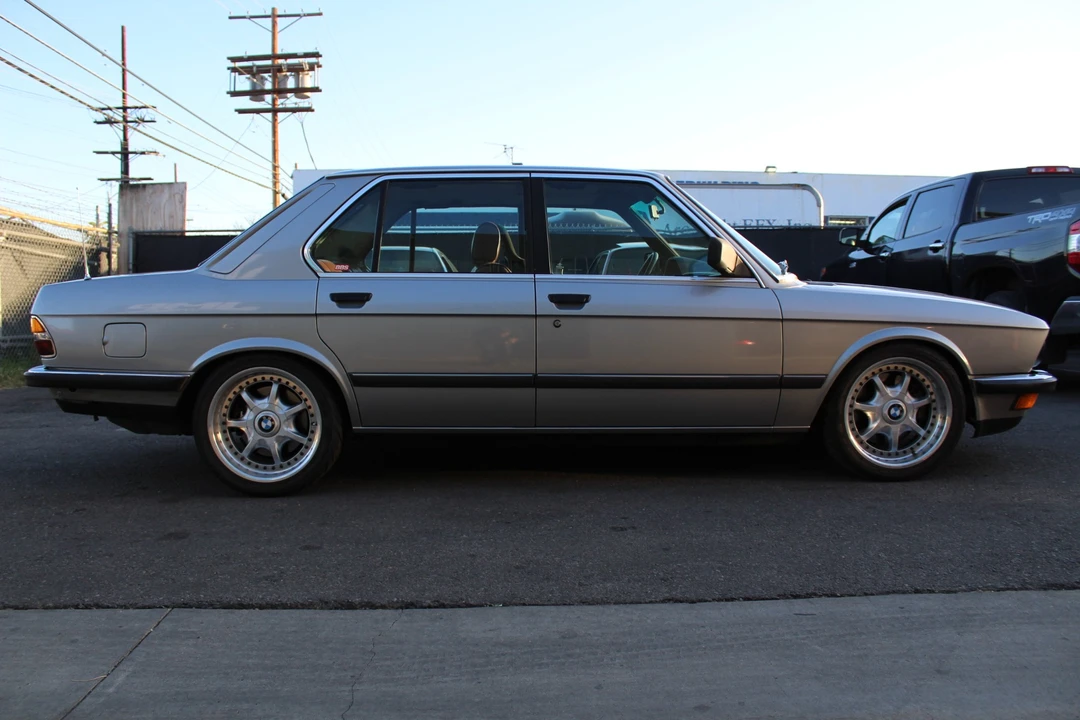 1987 BMW E28 5 Series - Image 8 of 31
