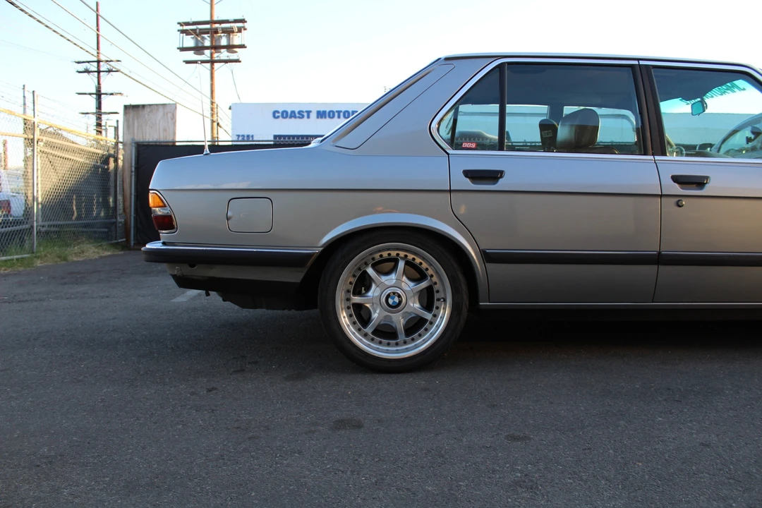 1987 BMW E28 5 Series - Image 30 of 31