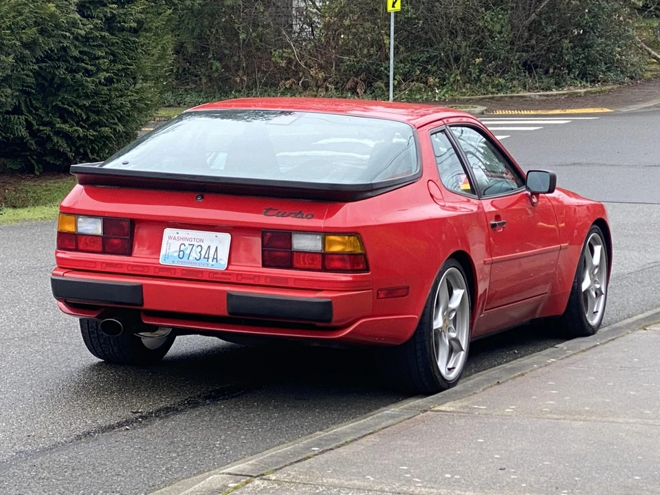 1987 Porsche 944 Turbo - Image 28 of 31