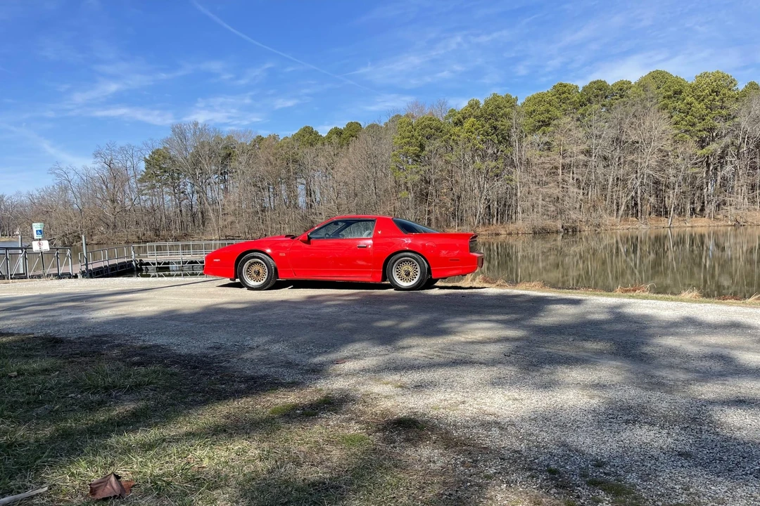 1988 Pontiac Firebird Trans Am 3rd Gen - Image 25 of 31