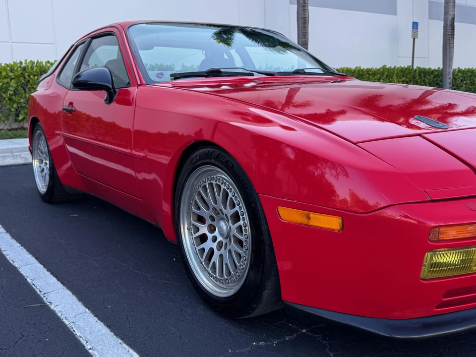 1988 Porsche 944 Turbo - Image 27 of 31