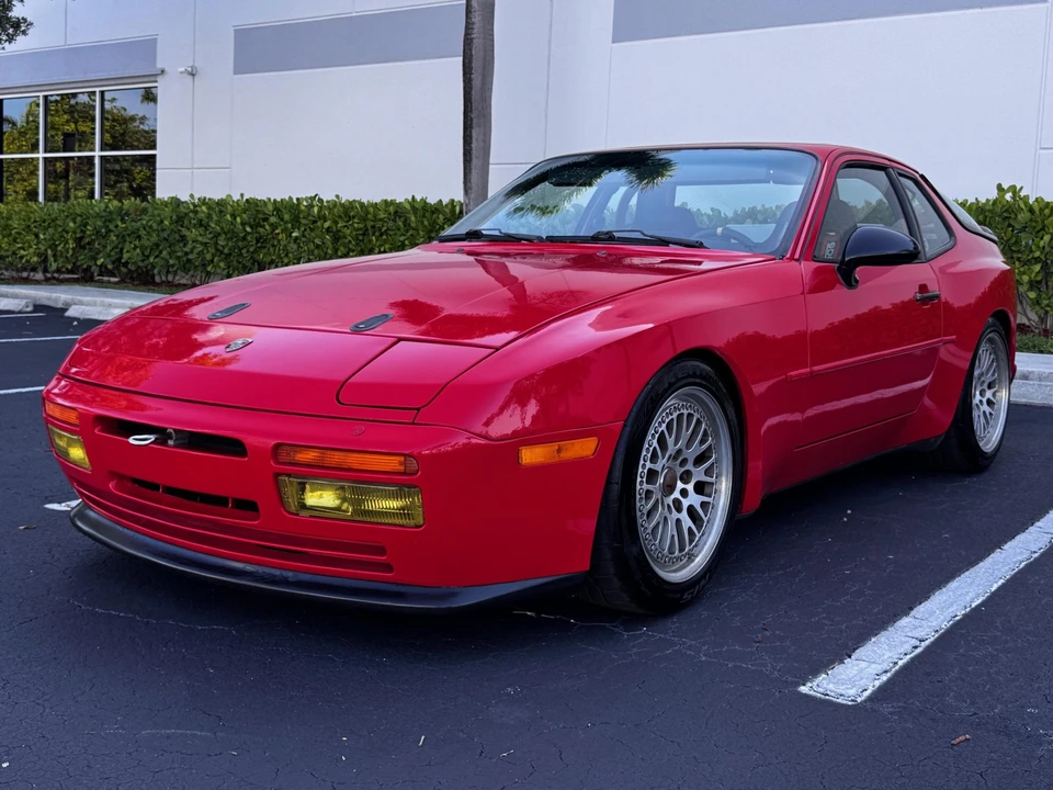 1988 Porsche 944 Turbo - Image 23 of 31