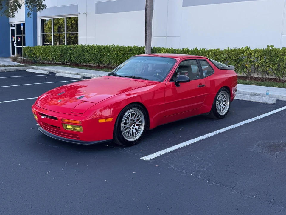 1988 Porsche 944 Turbo - Image 26 of 31