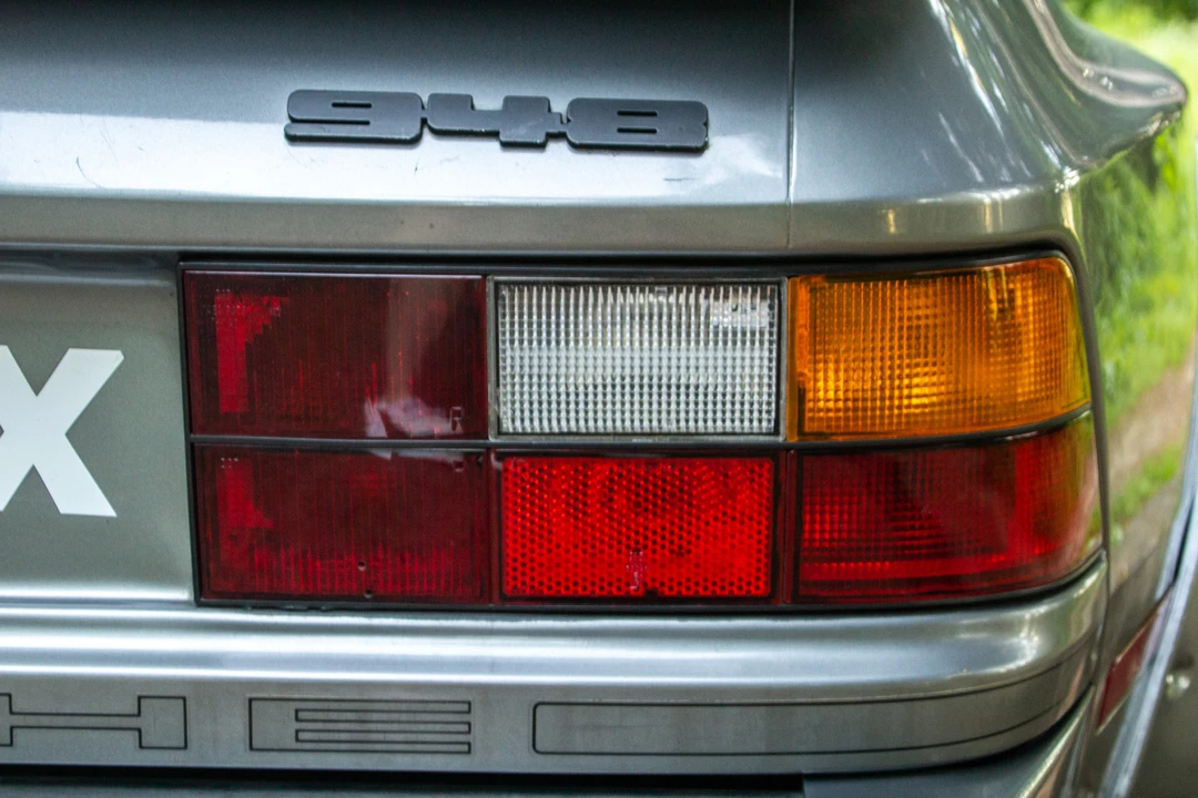 1988 Porsche 944 - Image 20 of 31